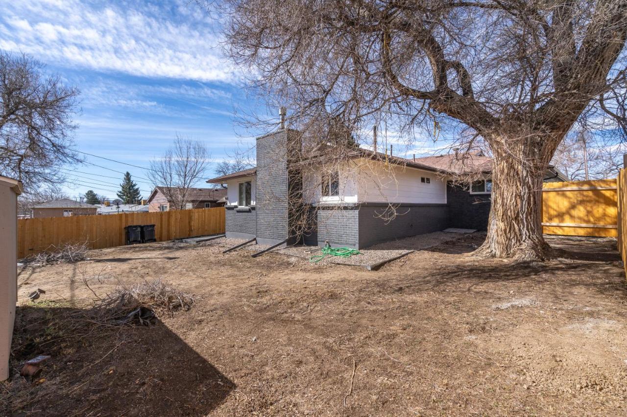 @ Marbella Lane - Neat And Modern Home In Arvada Exterior photo